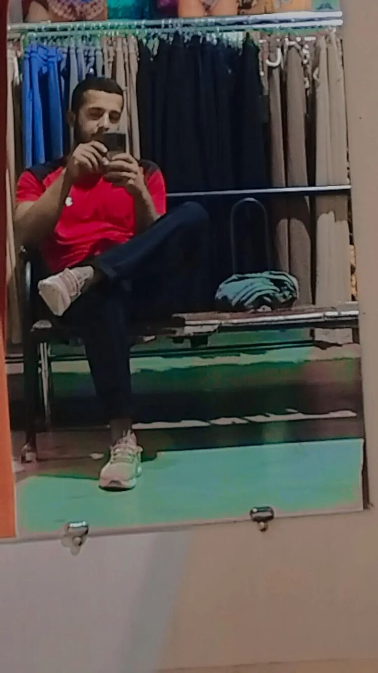  28083234  Maqsadbek, 21 ,    
