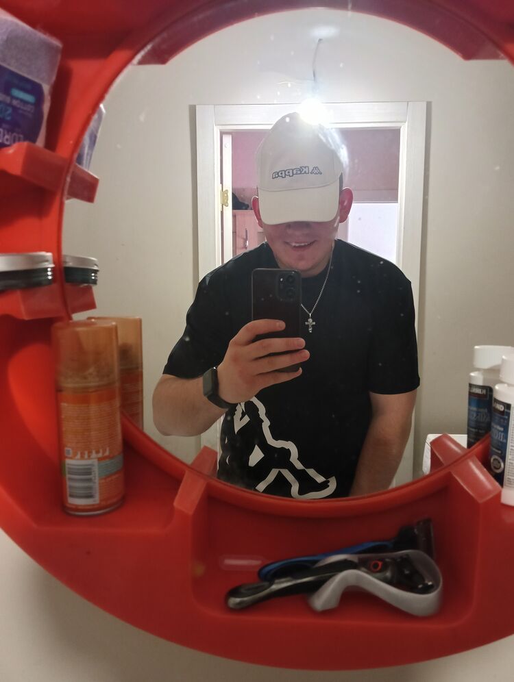  34495744  Vitaly, 24 ,    