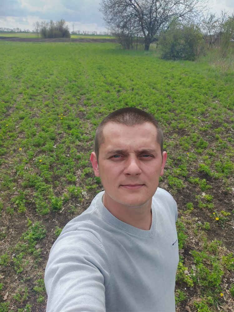  ,   Bogdan, 33 ,   ,   