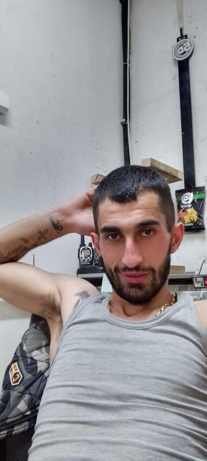  40711354  , 26 ,    