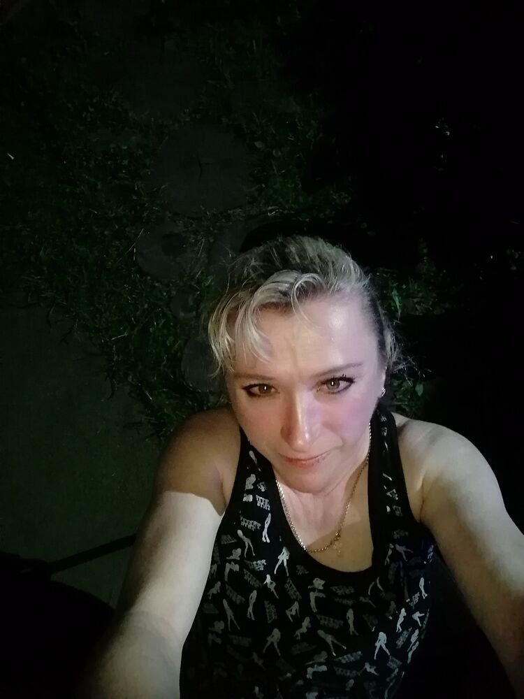  28588044  , 49 ,    