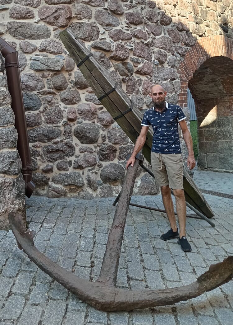  ,   , 47 ,   c 