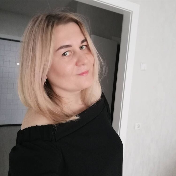  ,   Olga, 46 ,   ,   