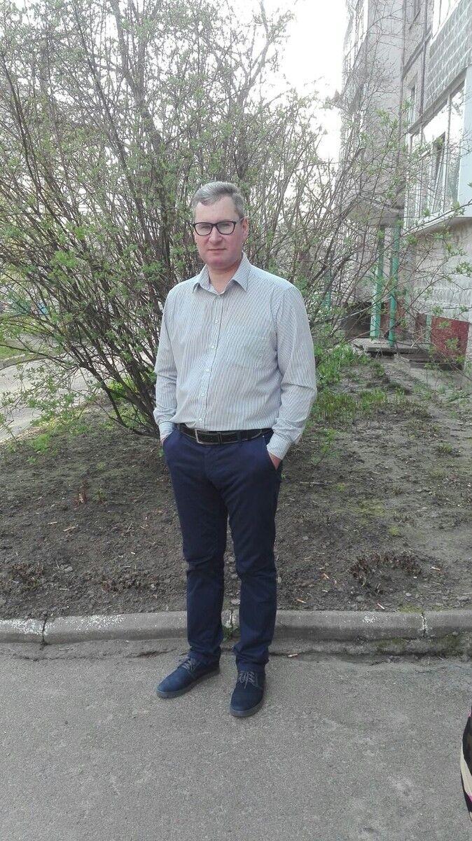  ,   Viktor, 53 ,   ,   , c 