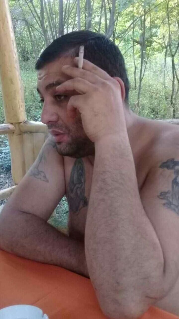  46583404  Armen, 43 ,    