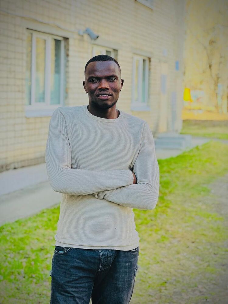  54222324  Muka, 25 ,    