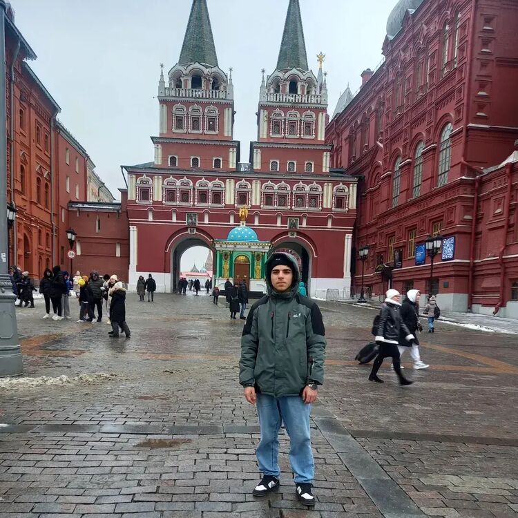  Naaldwijk,   Arman, 21 ,   ,   