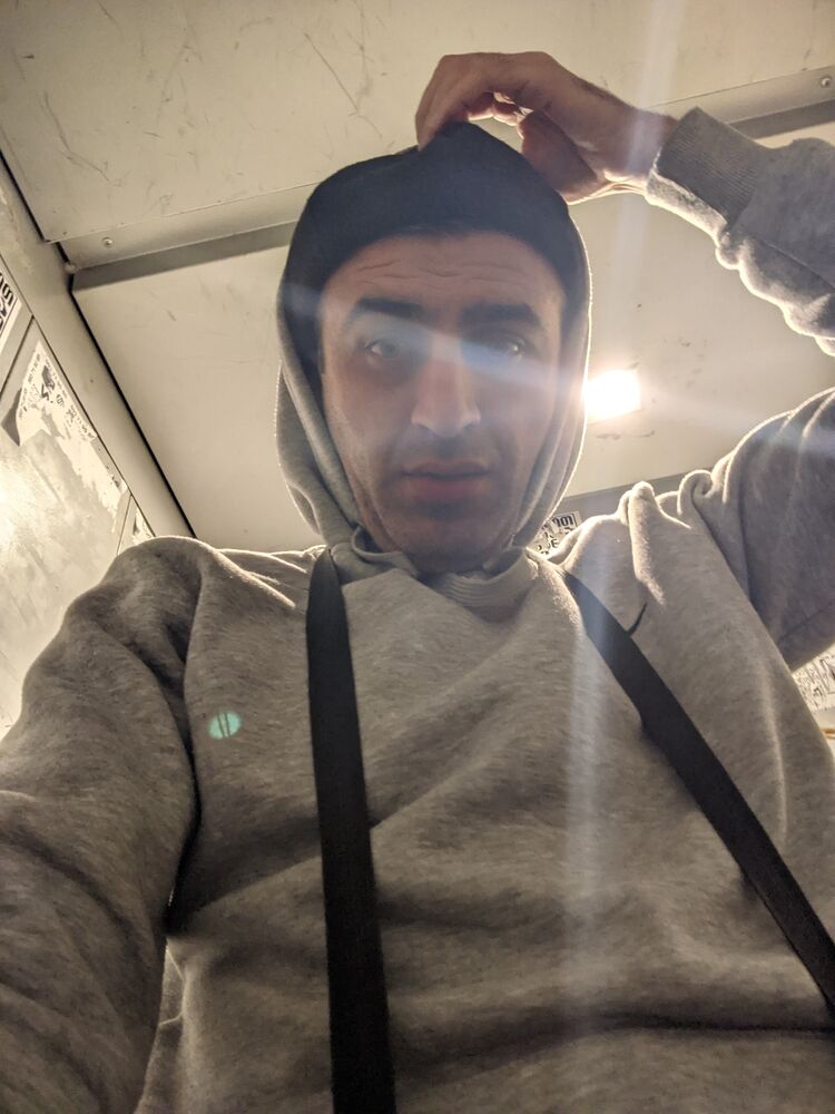  33638934  Beqa, 35 ,    