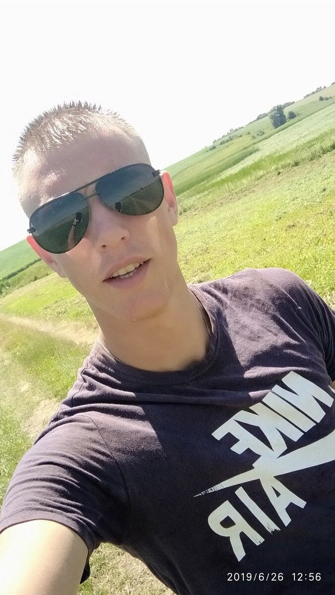  16677004  Andrit, 27 ,    