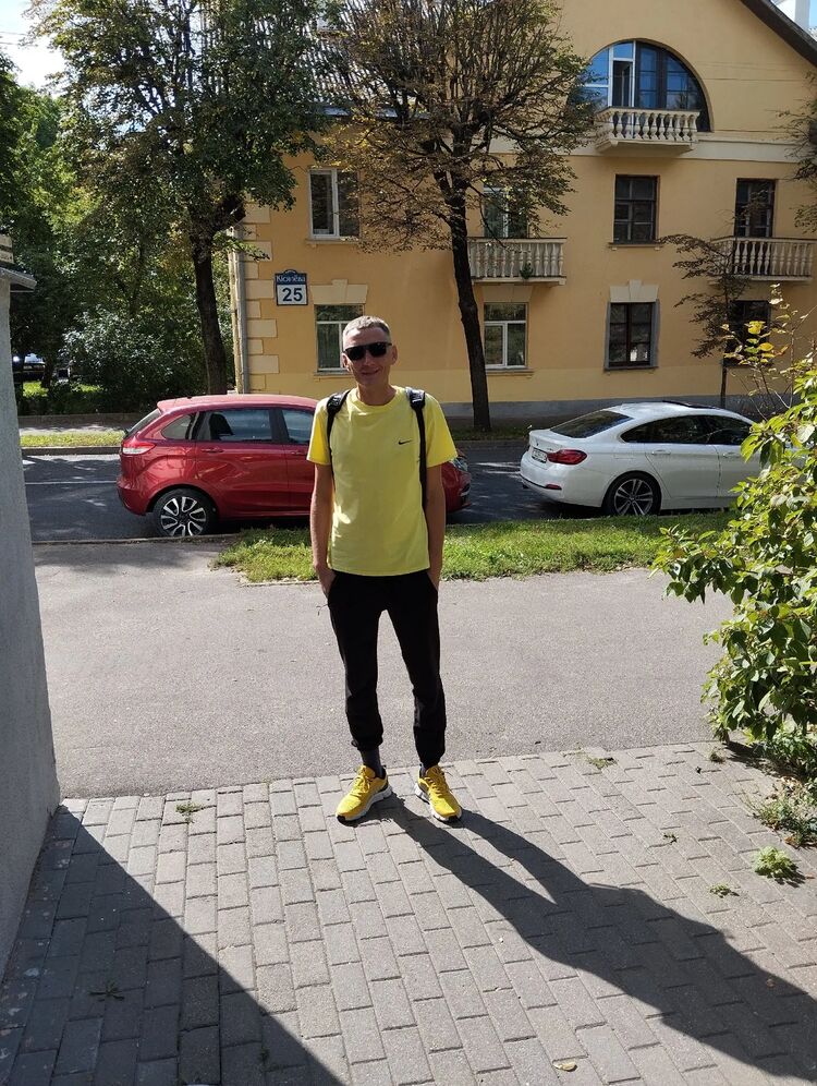  42860214  , 34 ,    