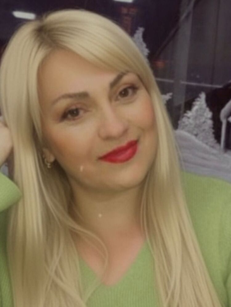  54444434  Meri, 48 ,    