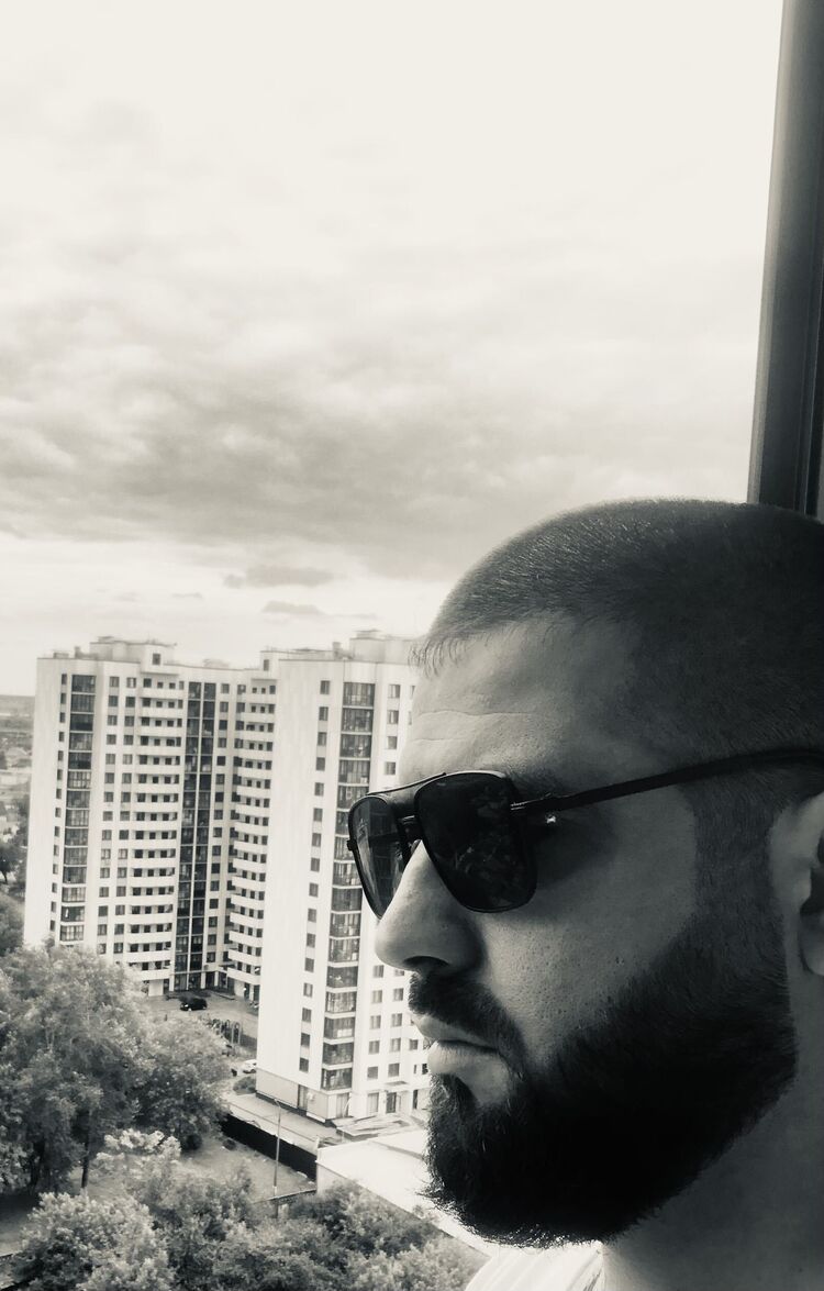  52184954  TOLIK, 33 ,    