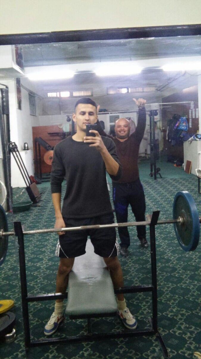  ,   Eren jagger, 30 ,   