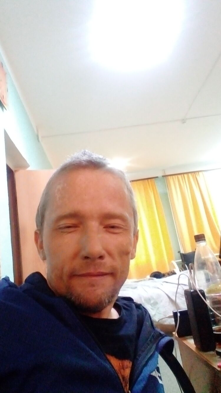  44275624  , 37 ,    