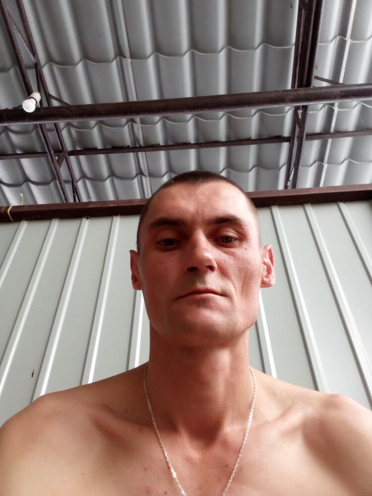  36744854  Artur, 35 ,    