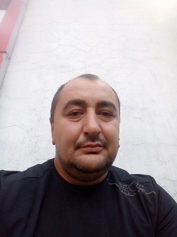  21264604  Artur, 43 ,    