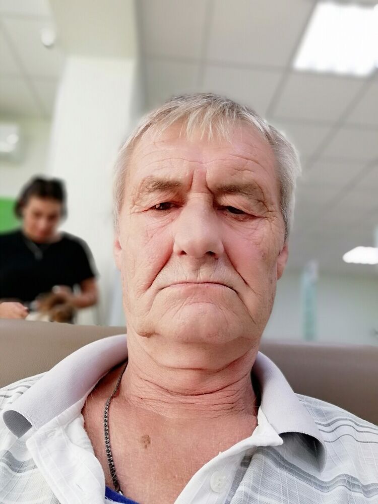  20950694  Valeriy, 68 ,    