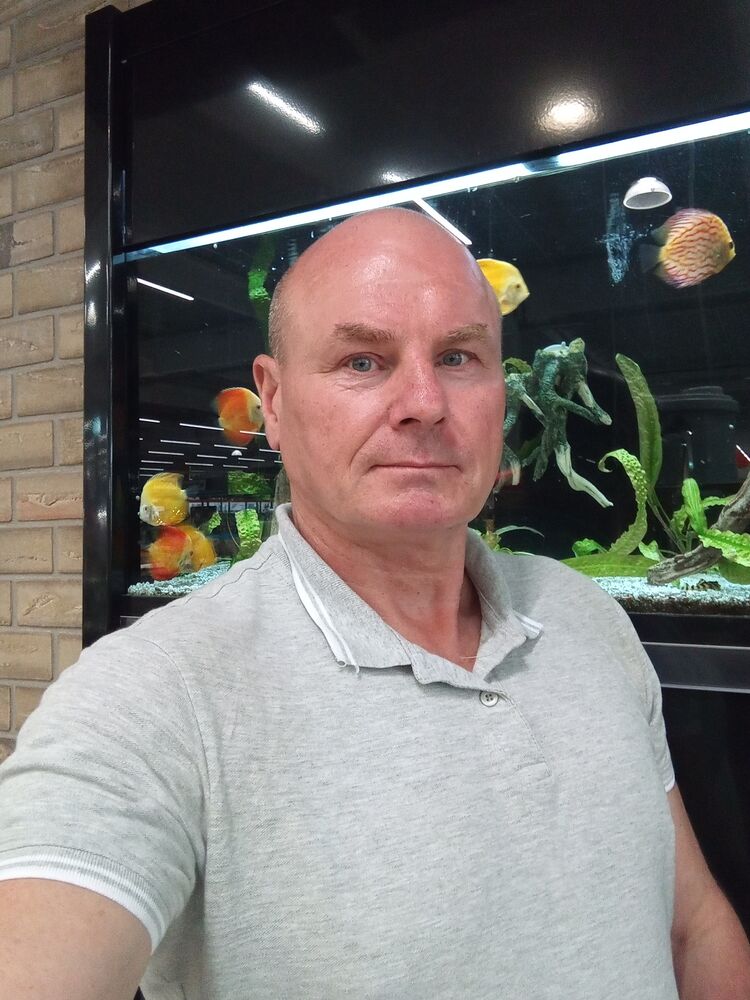  53019044  Henadzii, 56 ,    Bochum
