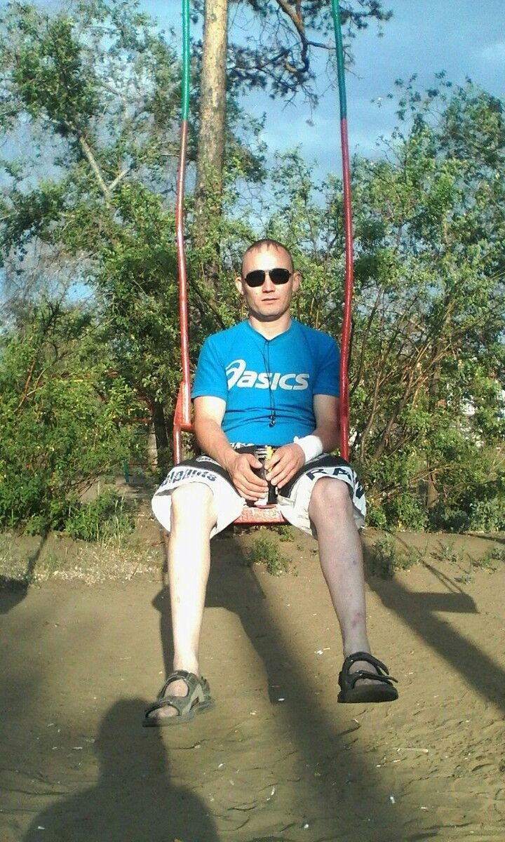  -,   , 37 ,   