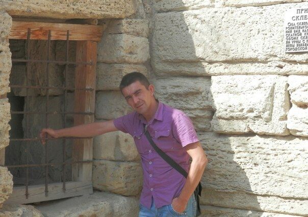  24153174  Vlad, 39 ,    