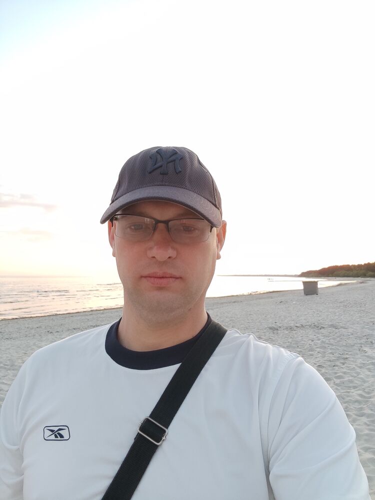  43300704  Aleksandr, 40 ,    