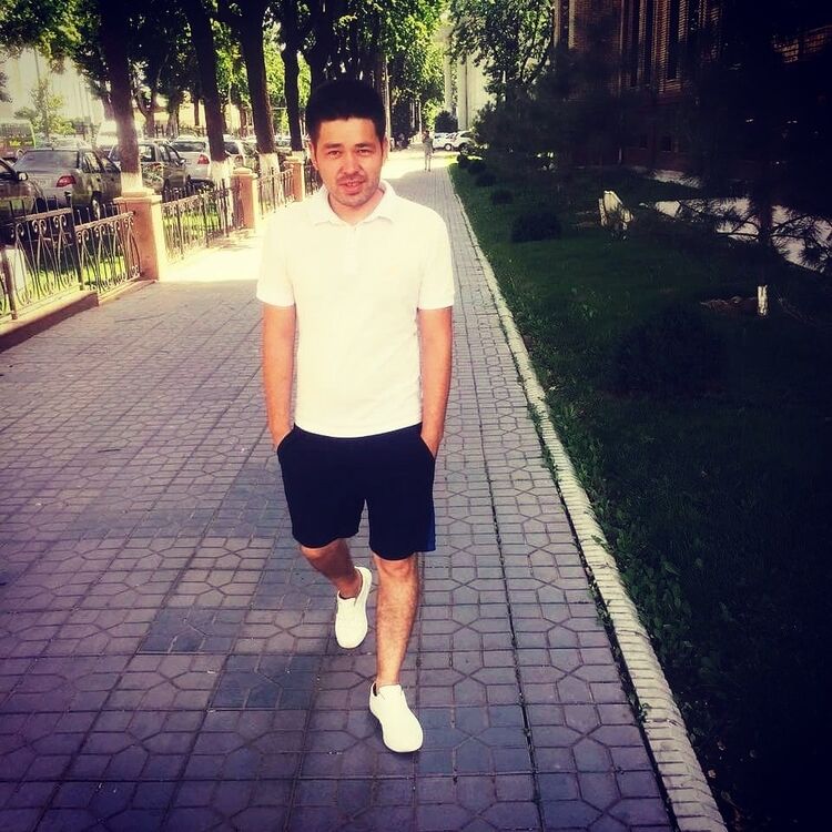  15822614  Jon, 34 ,    