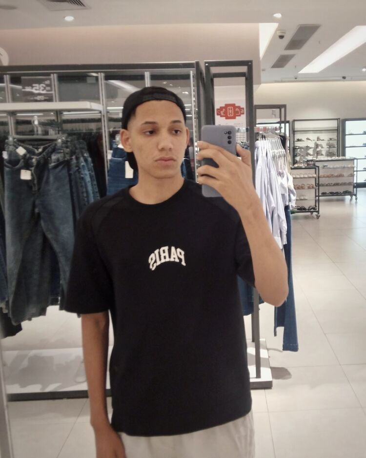  ,   Victor, 20 ,   ,   
