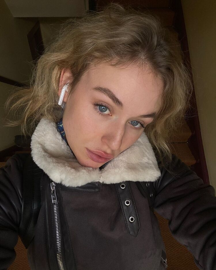 ���� 40439884 ������� �����, 28 ���, ���� ���������� � ������