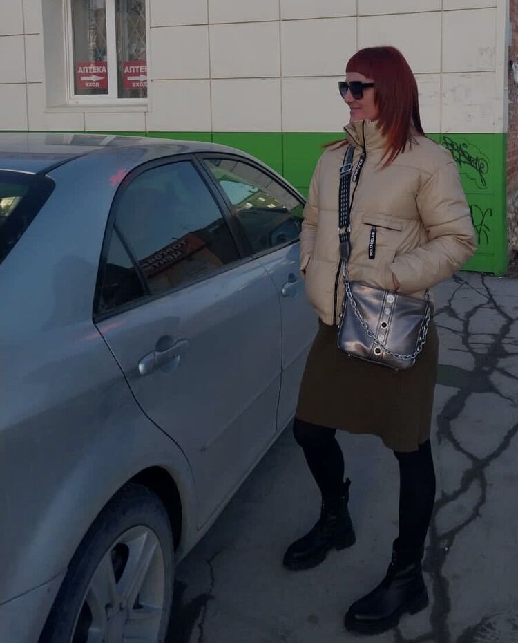  ,   Gala, 42 ,   ,   