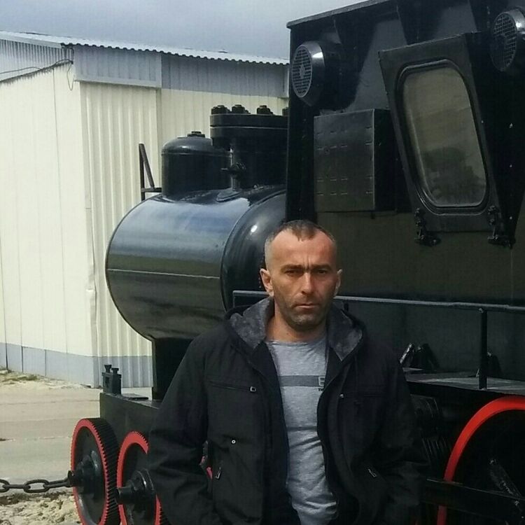  21650584  , 46 ,    