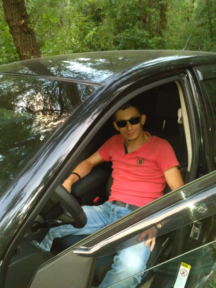  ,   Vitalie, 38 ,   ,   , c 