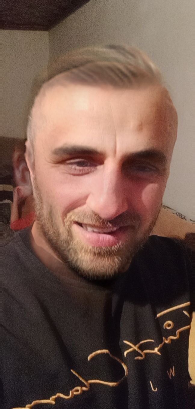  43769754  Asif, 49 ,    