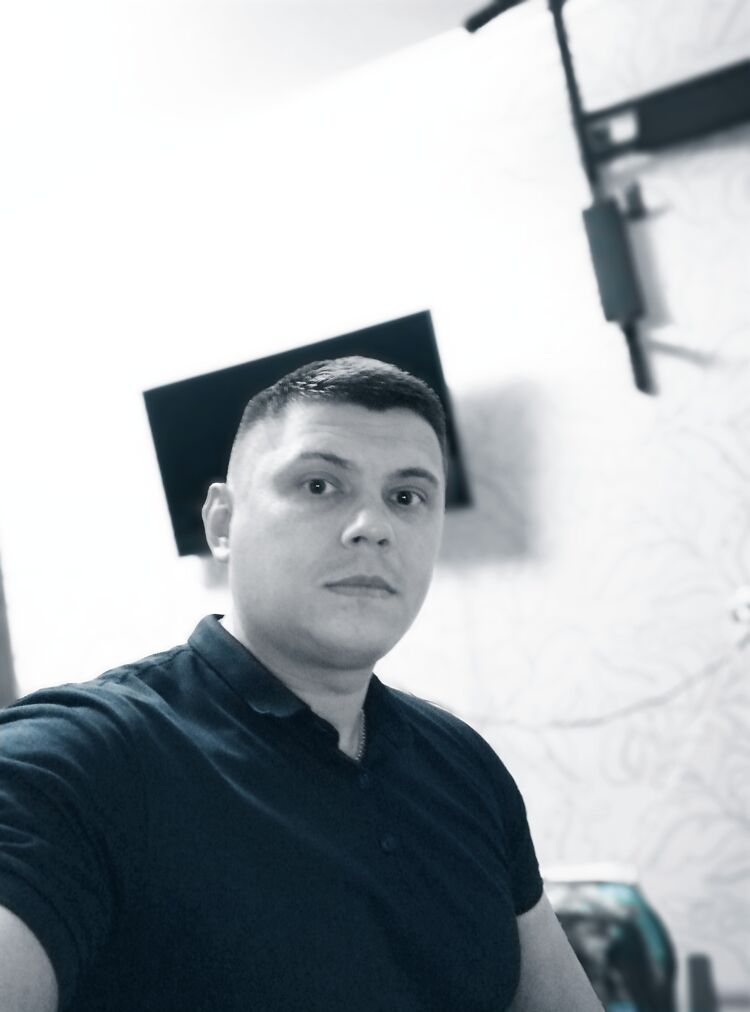  44904604  , 37 ,    
