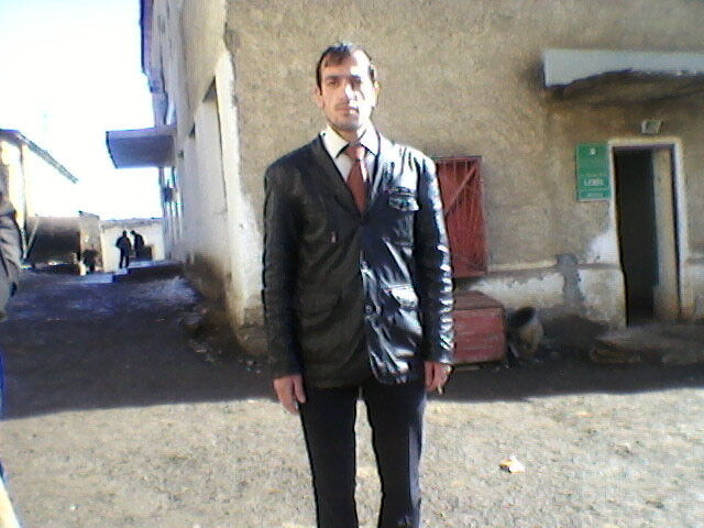  7400284  Elnur, 44 ,    