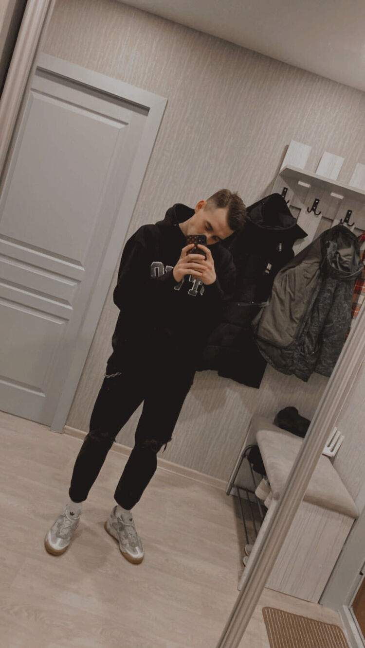  30918114  Vasya, 25 ,    