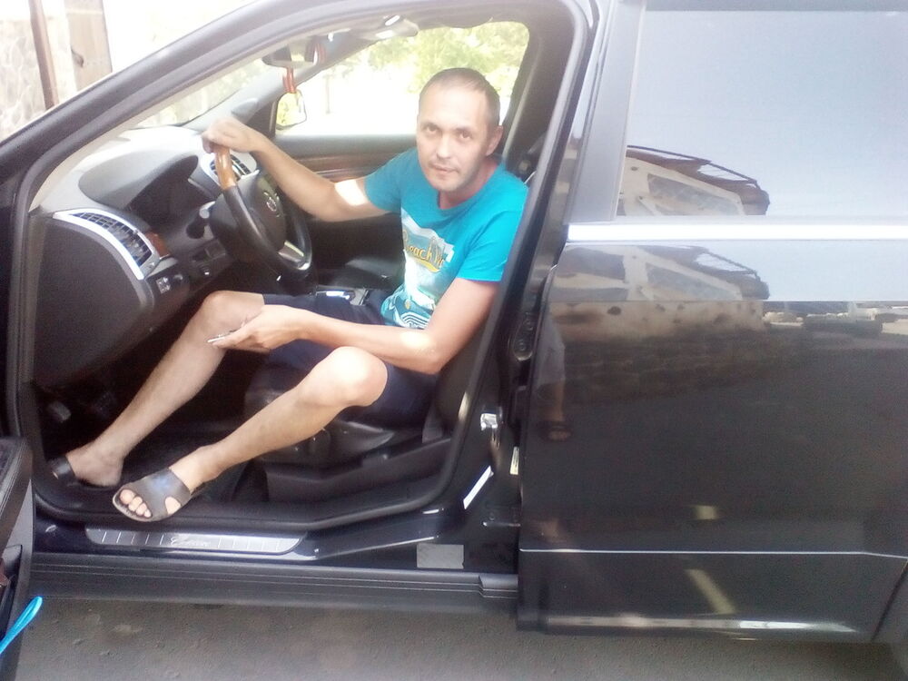  9860174  Alex, 46 ,    -