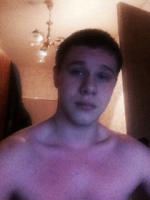  8164964  Boris, 27 ,    