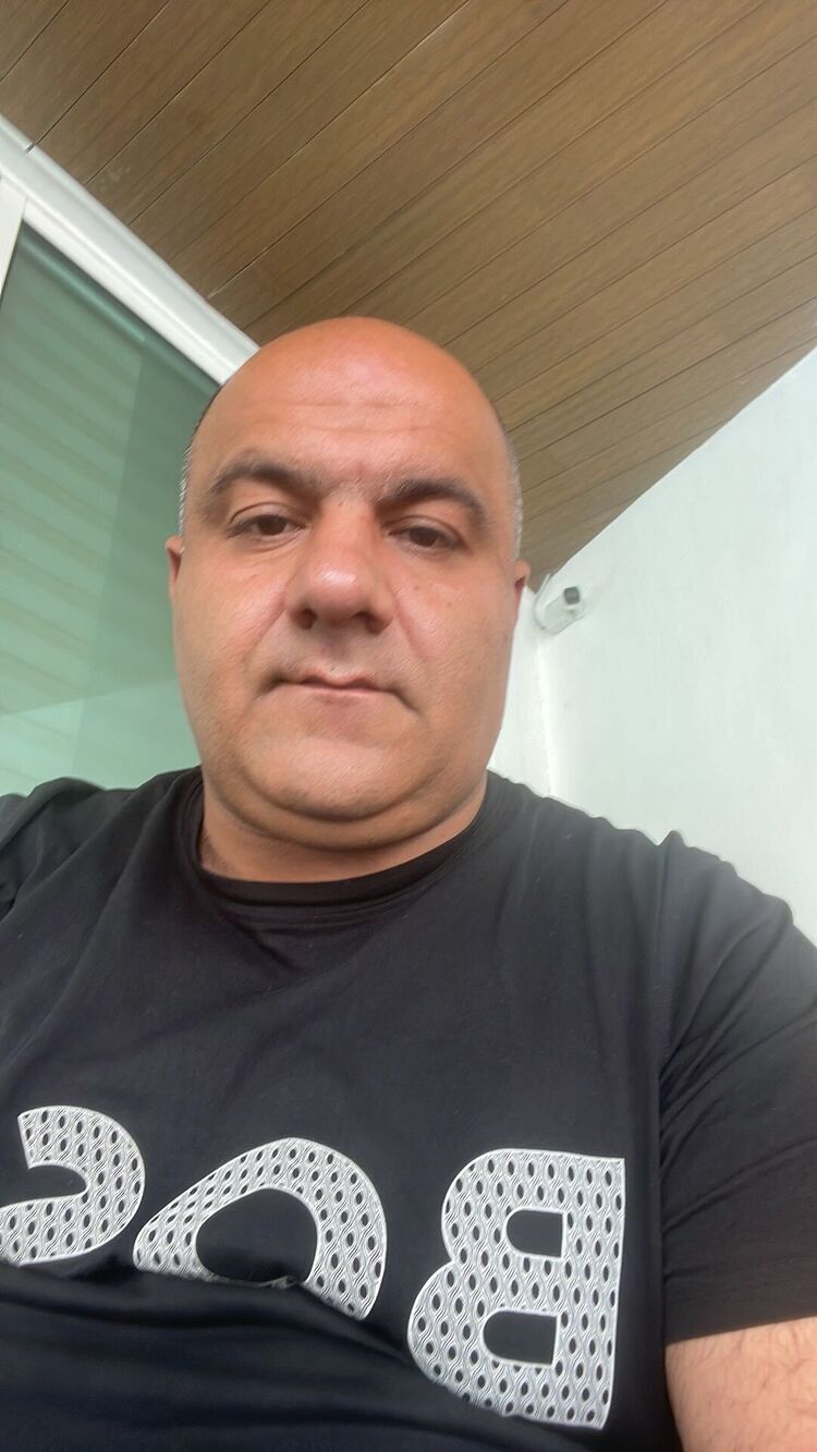  Santa Fe,   Armanyan, 43 ,   ,   