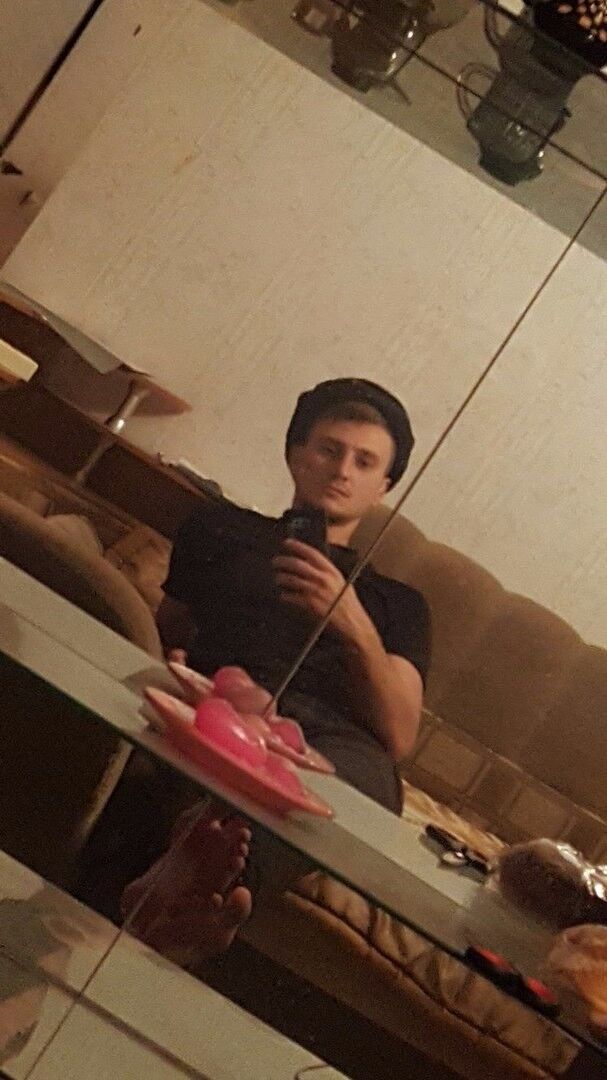  10168194  , 40 ,    
