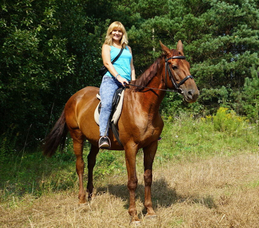  ,   Sviatlana, 53 ,  