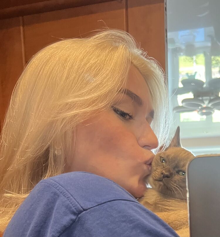 ���� 27152804 ������� �����, 22 ����, ���� ���������� � �����-����������