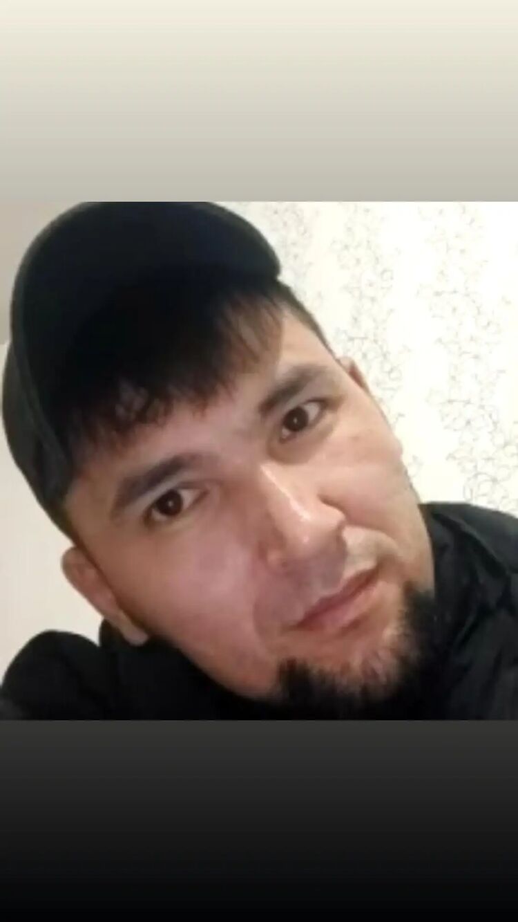  52912404  , 35 ,    