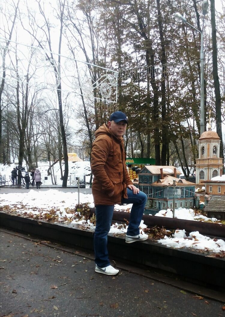  8543444  Dmitrii, 38 ,    