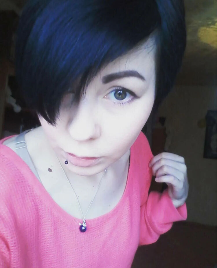  52812174  Sissy, 22 ,    