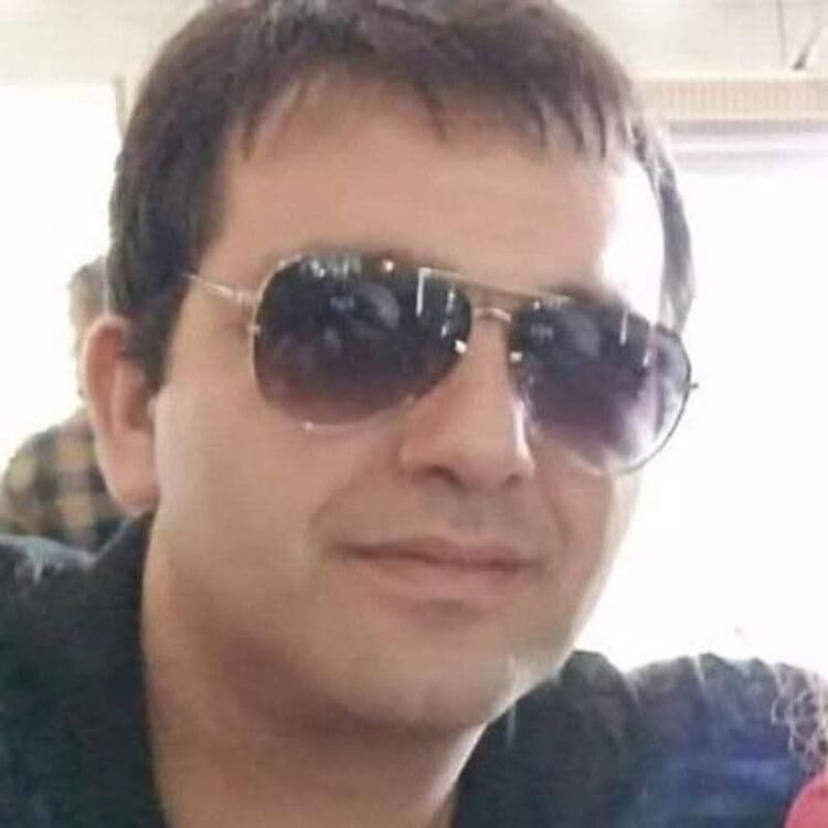  53949164  Armen, 43 ,    