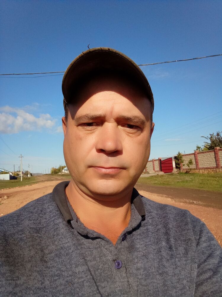  ,   Alex, 47 ,   ,   