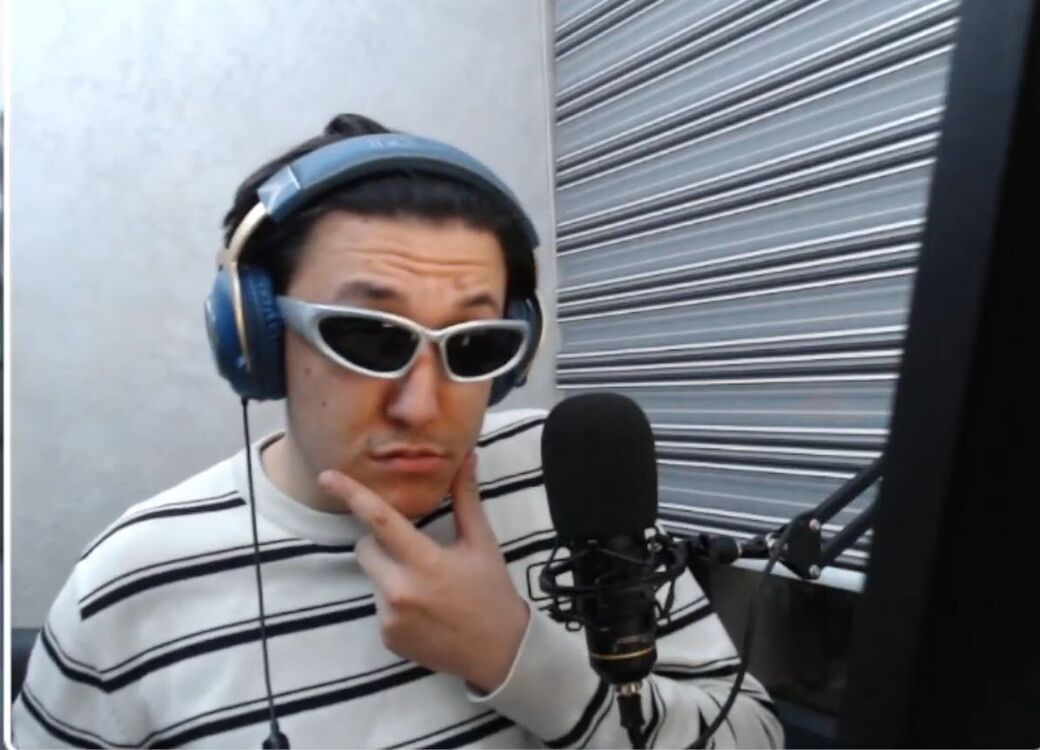 ���� 42067054 ����� Leoni, 20 ���, ���� ���������� � ����������