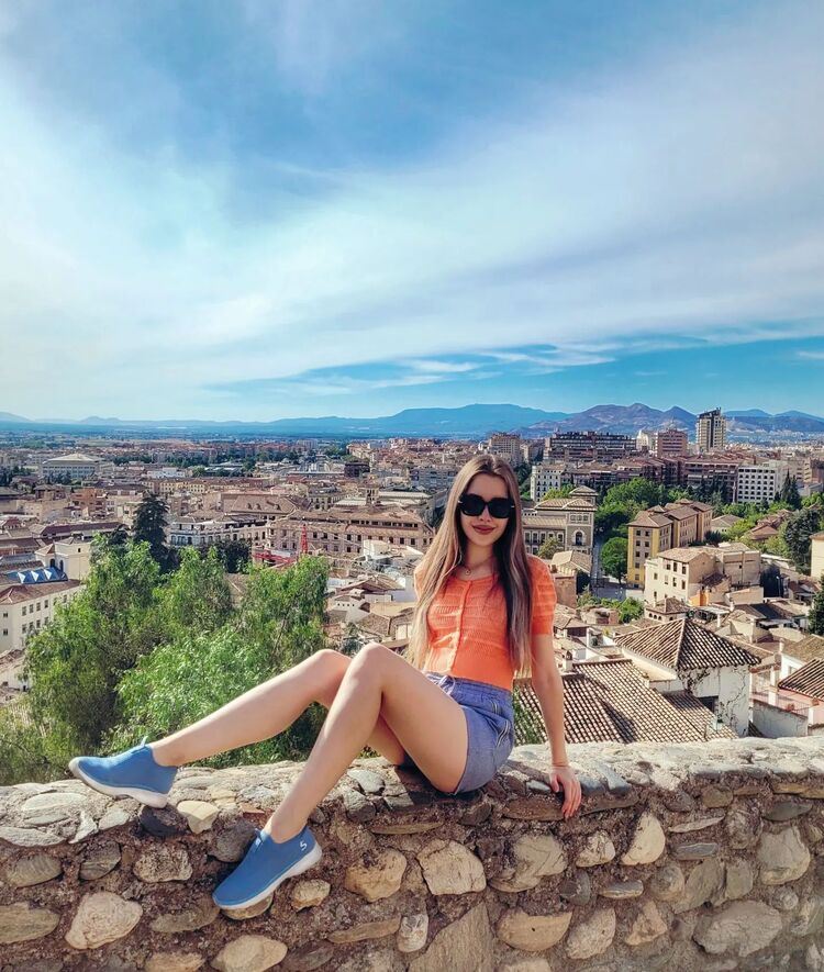  ,   Ekaterina, 24 ,     , c 