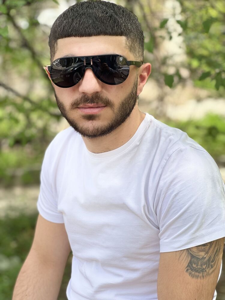  ,   Saqo, 27 ,   ,   