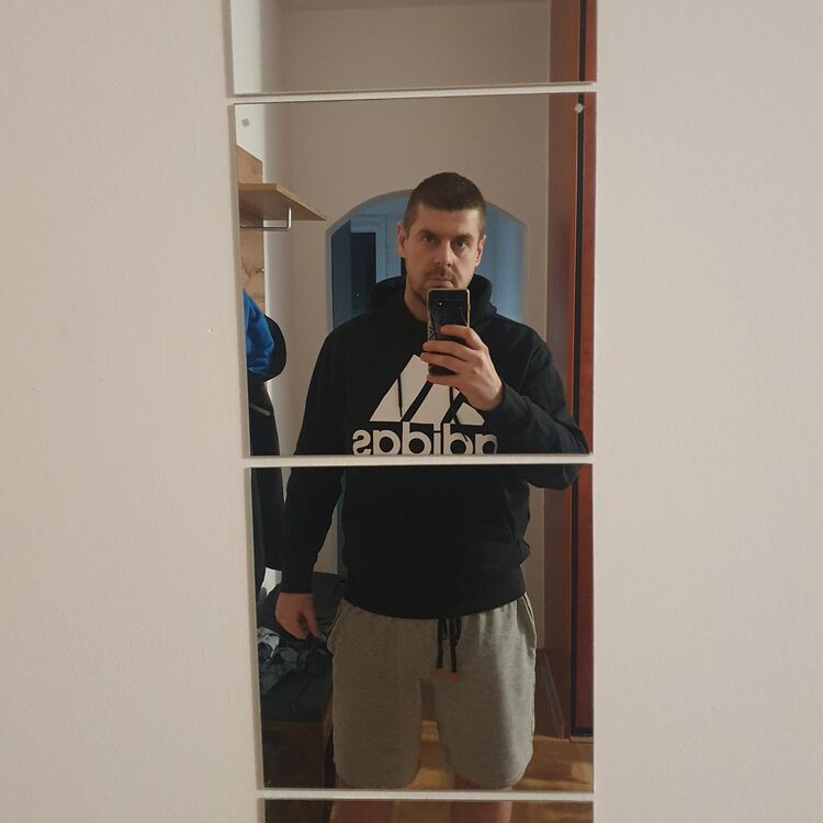  48372854  , 38 ,     